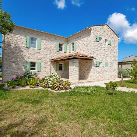 Villa Zelena With Panoramic Seaview And Big Pool Bale