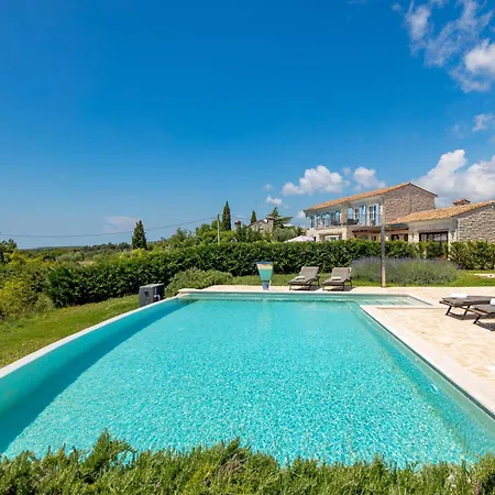 Zelena With Panoramic Seaview And Big Pool Вилла