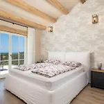 Βίλα Zelena With Panoramic Seaview And Big Pool Bale