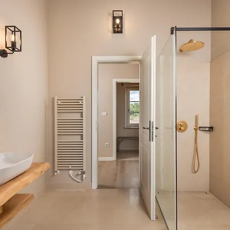 Zelena With Panoramic Seaview And Big Pool Bale