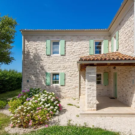 Villa Zelena With Panoramic Seaview And Big Pool Bale