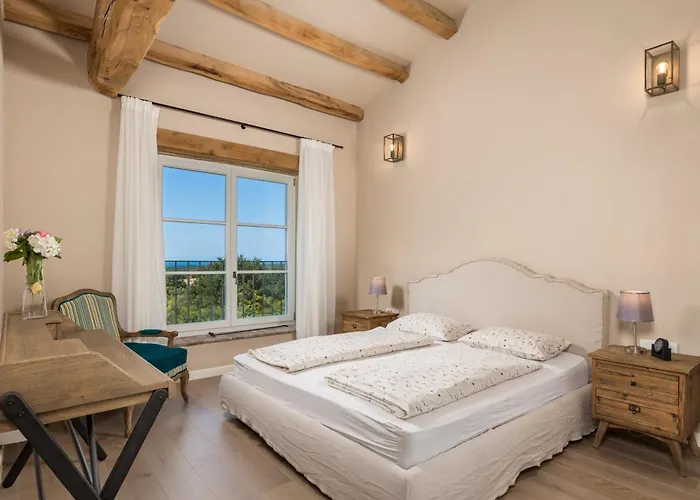 Vila Zelena With Panoramic Seaview And Big Pool